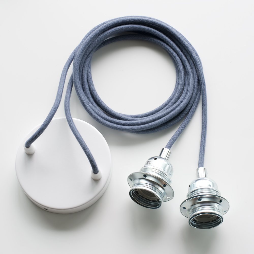 Armatur für zwei Lampen mit nur einem Deckenanschluss blau